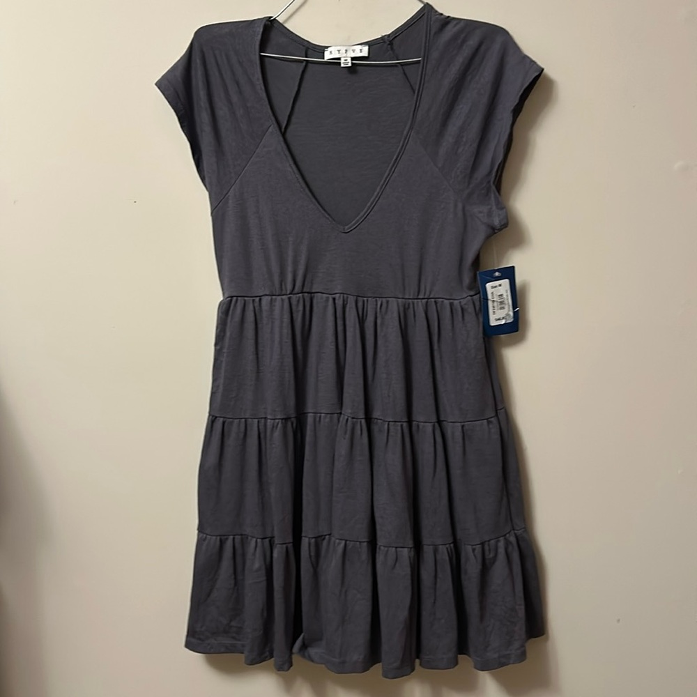 Hyfve dress  by synergy sportswear layered skirt 67% cotton size M layers skirt